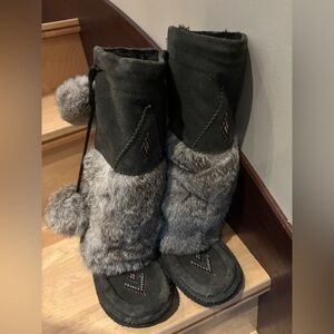 Manitobah Mukluk size 5 great condition